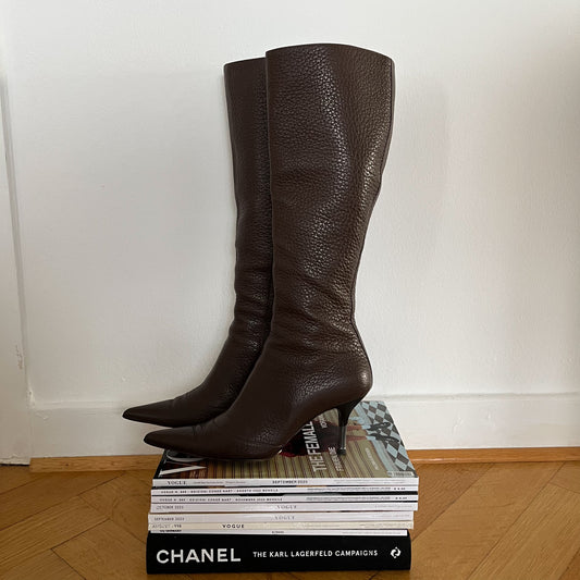 Dolce & Gabbana Pointed Knee High Leather Boots Brown (37 EU)