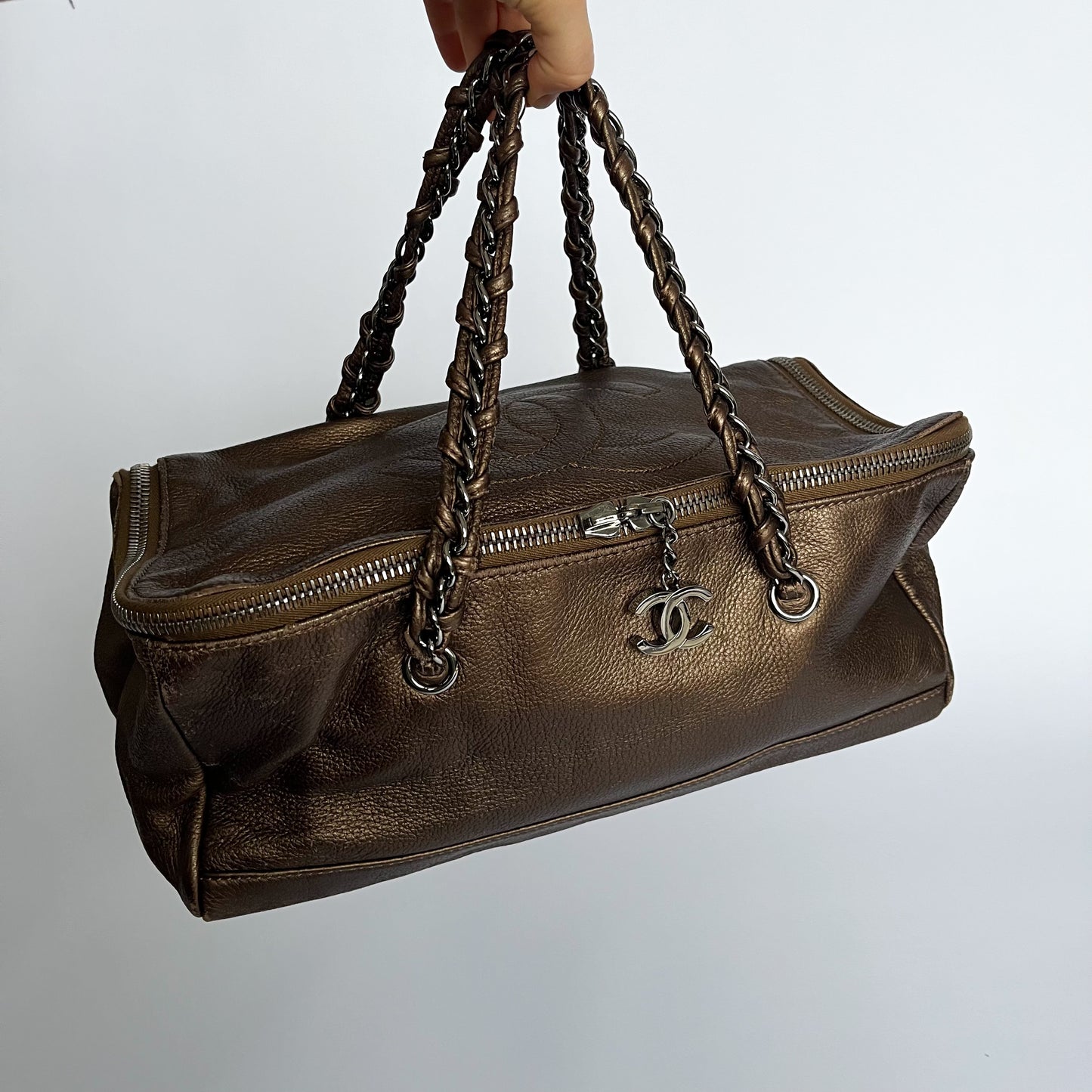 Chanel by Karl Lagerfeld 2005/2006 Luxe Ligne Zip Around Bag Bronze