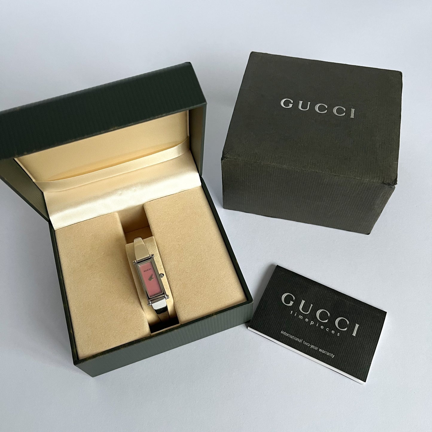 Gucci 1500 L Bangle Watch Silver Mother of Pearl Dial