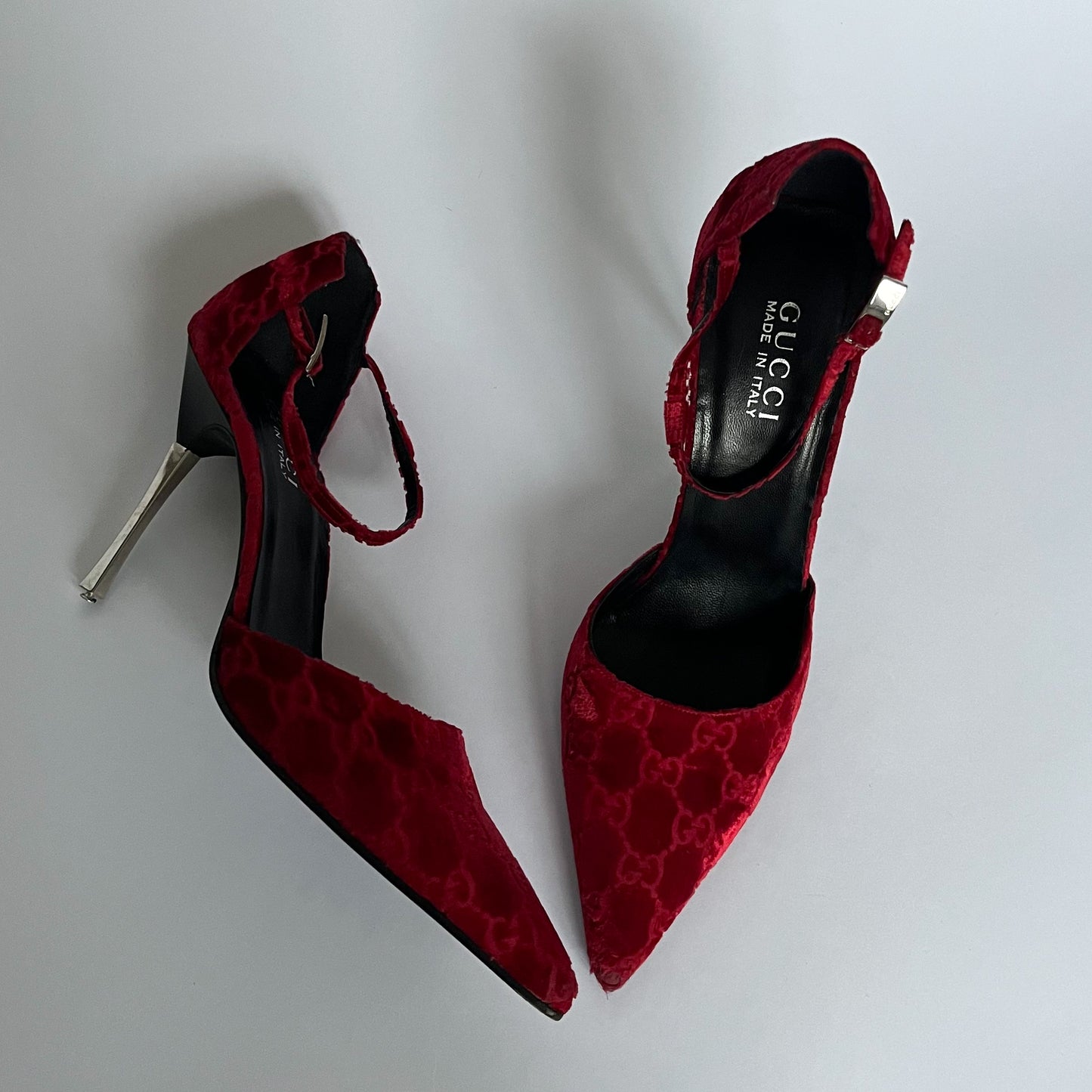 Gucci by Tom Ford Monogram Velvet Pointed Heels Red (41 EU)