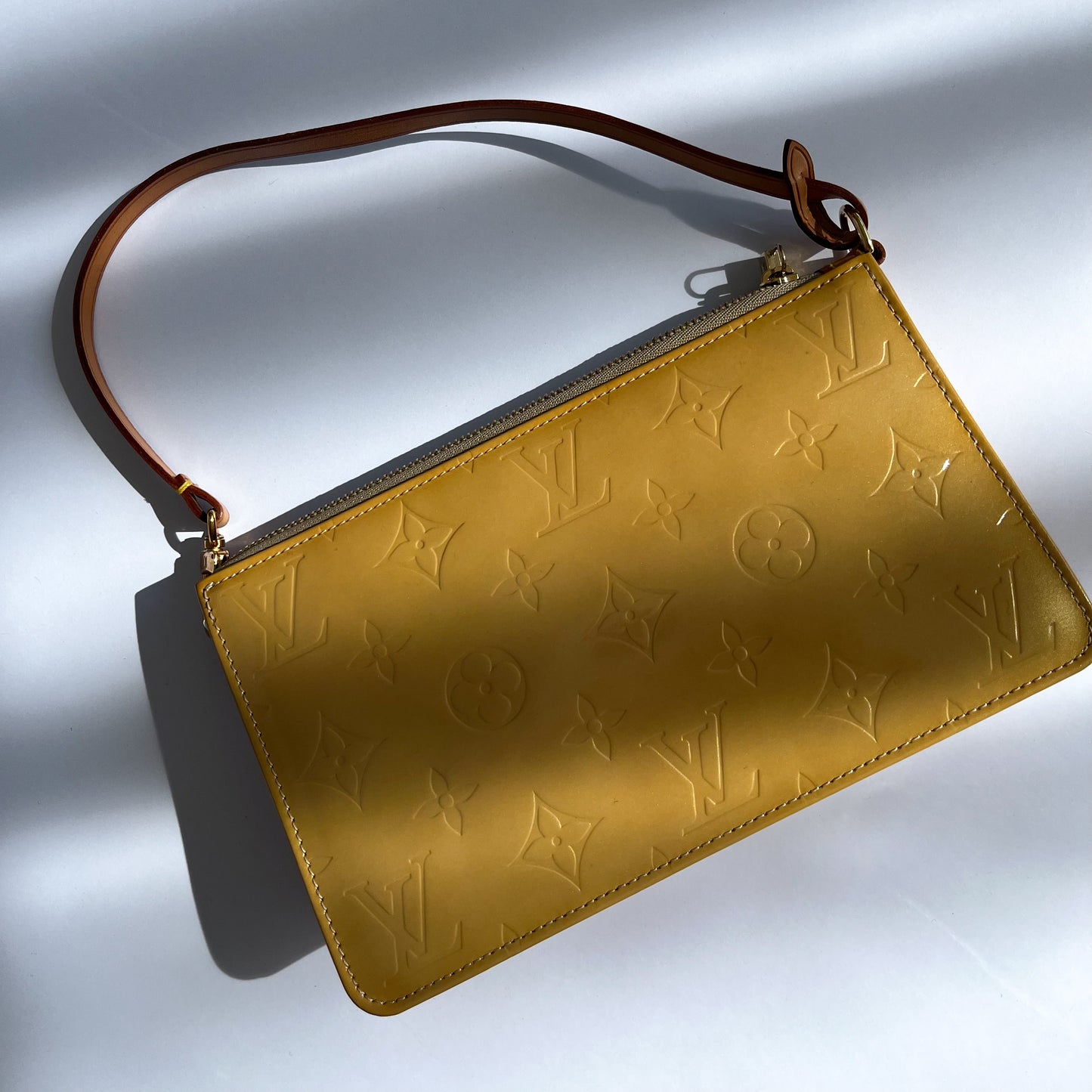 Louis Vuitton Lexington Monogram Vernis Pochette Yellow