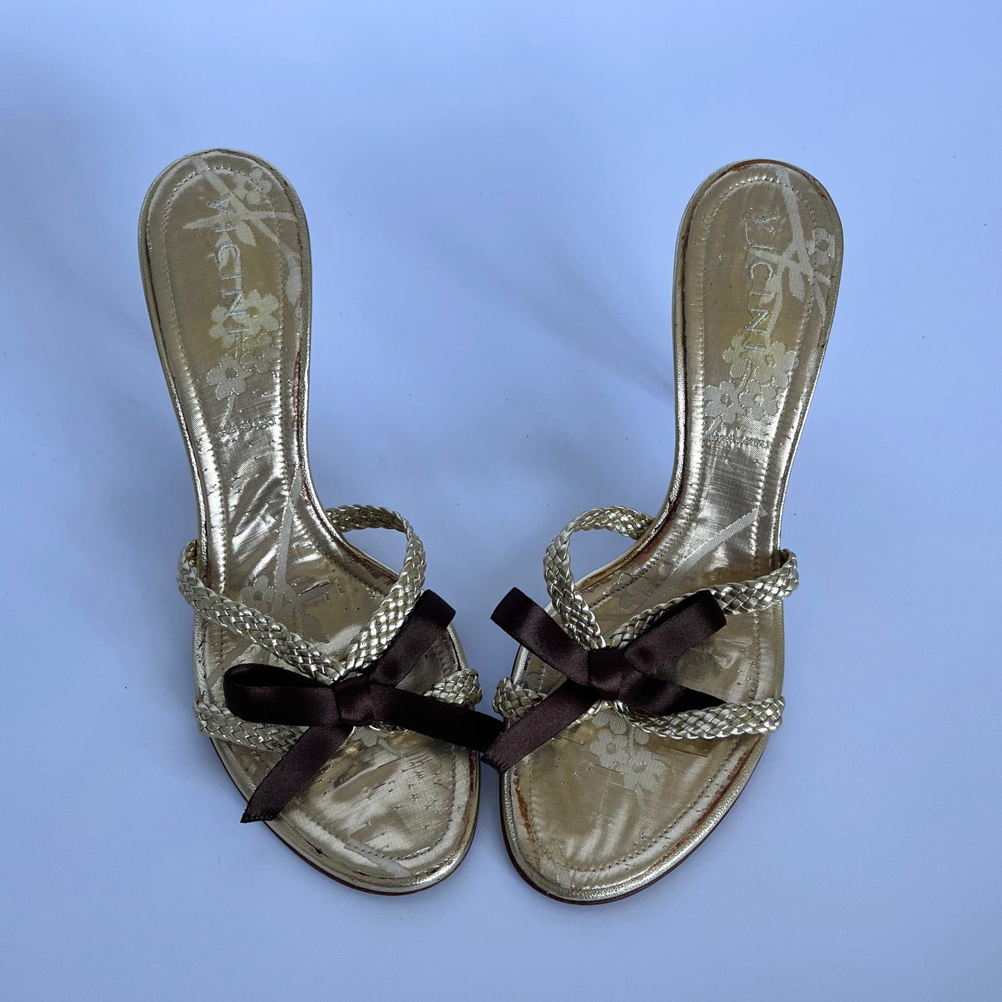 Vicini Sandals Gold (38 EU)